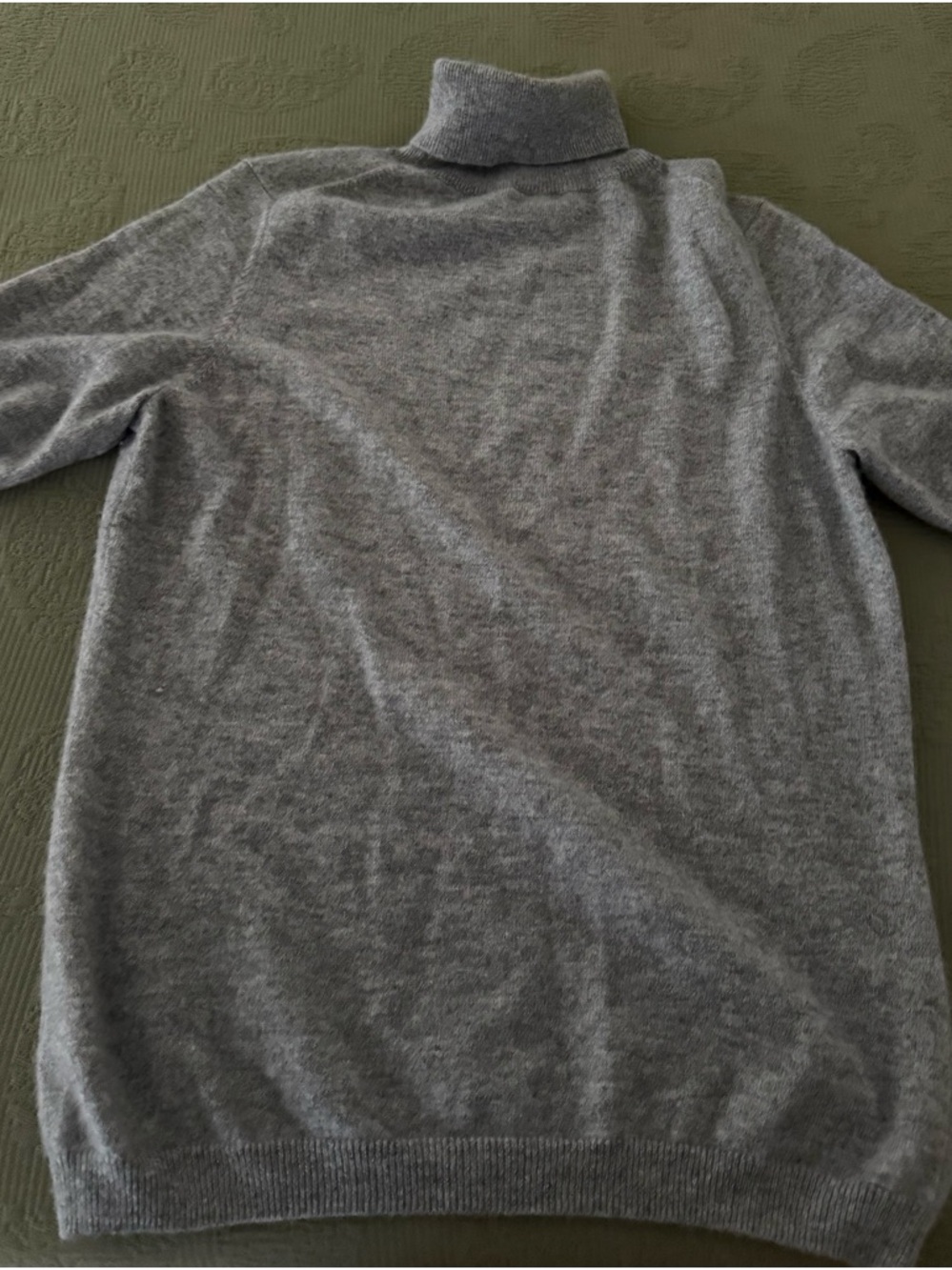100% Pure Heather Grey Turtleneck Pullover